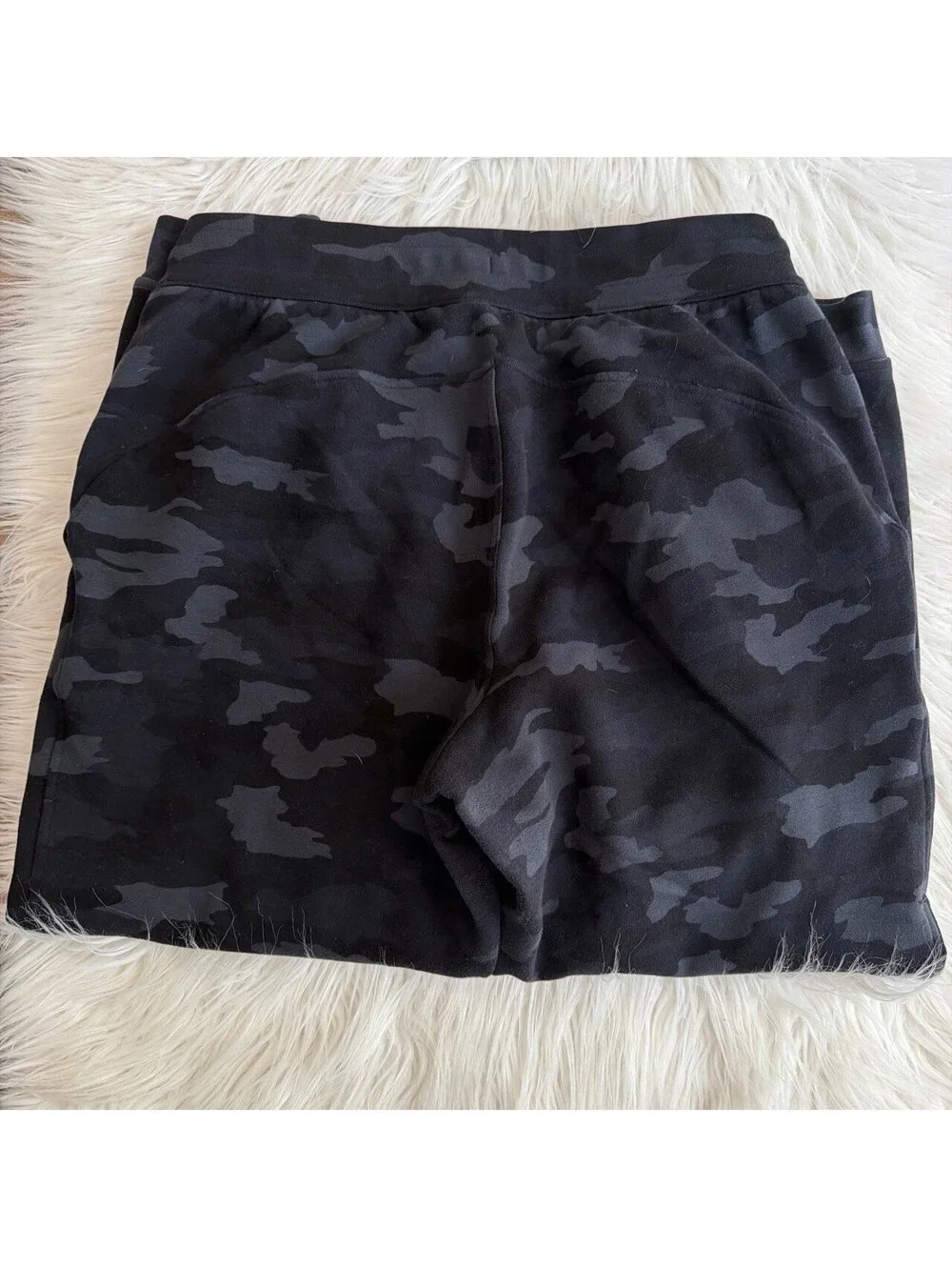 Lululemon Scuba High-Rise Jogger 7/8 size 12